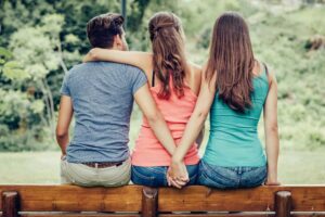 What is the Meaning of Open Relationship in Hindi